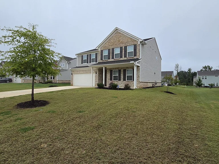 521 Elkwood Ln — Photo 4