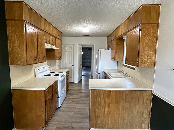 5th image of 3308 Sungate Dr