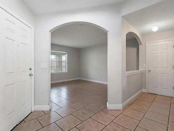 4th image of 4234 Donnington Dr