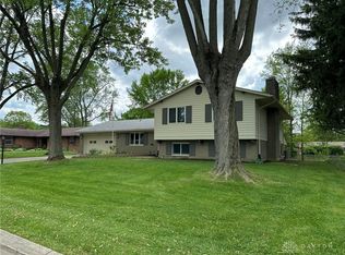 5651 Oak Valley Rd, Dayton, OH 45440