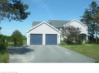 14 Salt Spray Ln, Cape Elizabeth, ME 04107