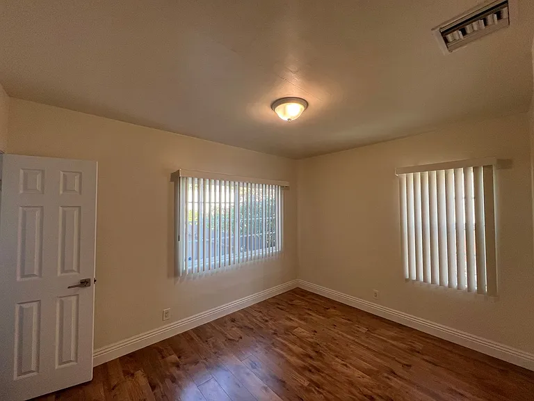 812 E Garfield Ave #B — Photo 12