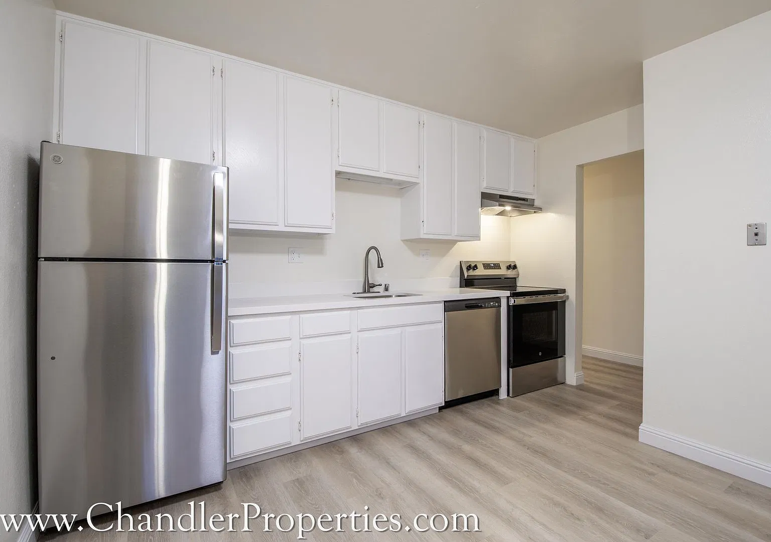 2642 Van Ness Avenue — Photo 4