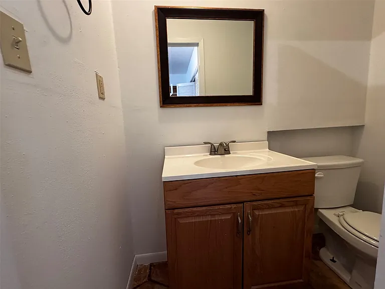 7702 Pitter Pat Ln — Photo 22