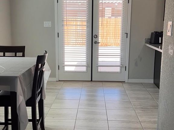 3rd image of 4790 E Los Olivos Dr