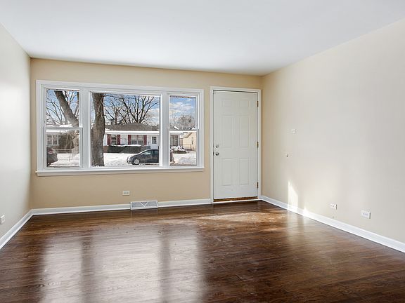 3rd image of 14739 S Albany Ave