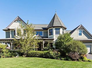 856 Edgewood Dr, Sugar Grove, IL 60554