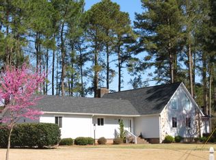 1404 Saint James Pl, Kinston, NC 28504