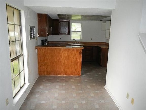 dining-21587244