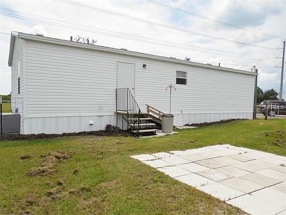 5th image of 2424 SE McClelland Dr