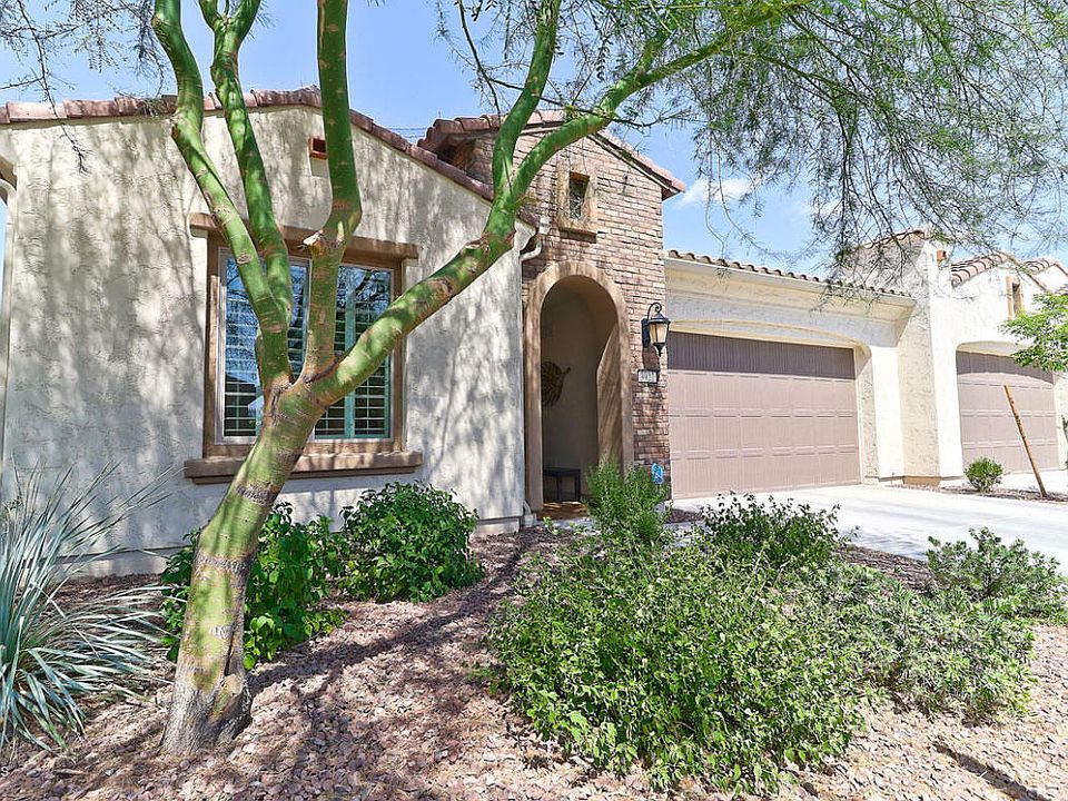 1st image of 3922 N 163rd Dr