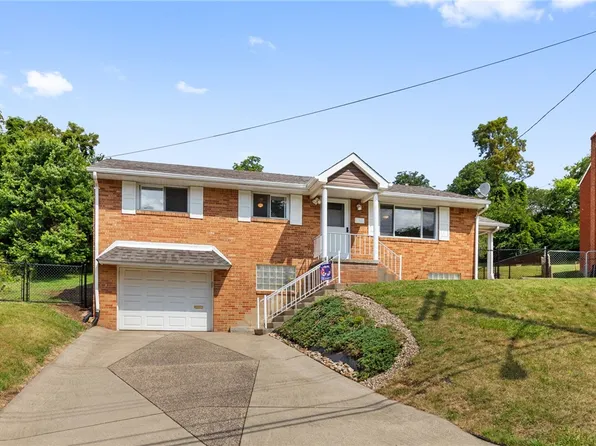821 Shadyside Dr, West Mifflin, PA 15122