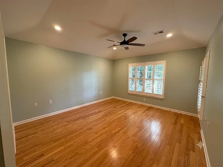 1305 Rowland Dr — Photo 24