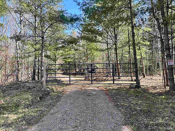 4th image of 10344 East Rd