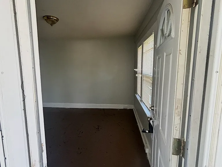 6342 Lena Ave — Photo 2