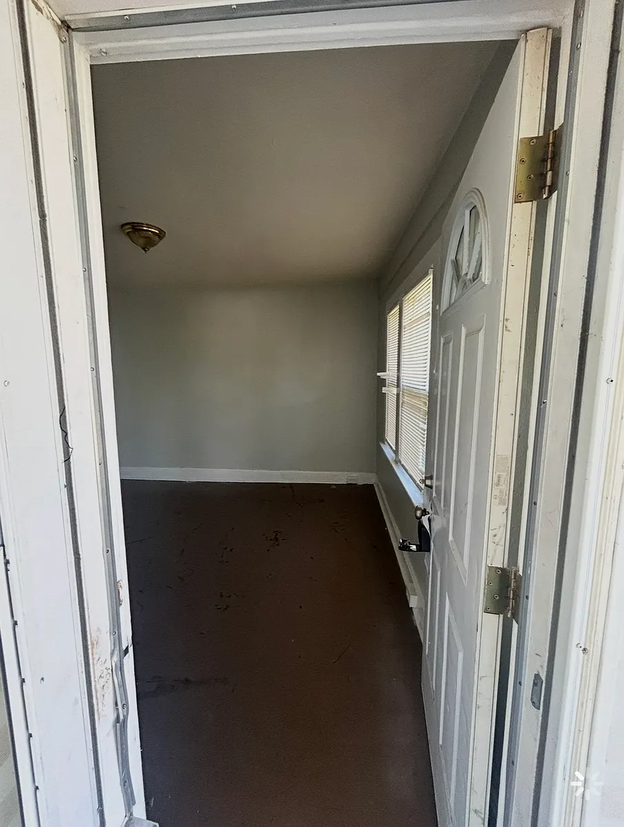 Building Photo - 6342 Lena Ave