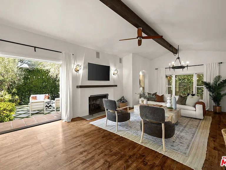 7416 Rosewood Ave — Photo 3