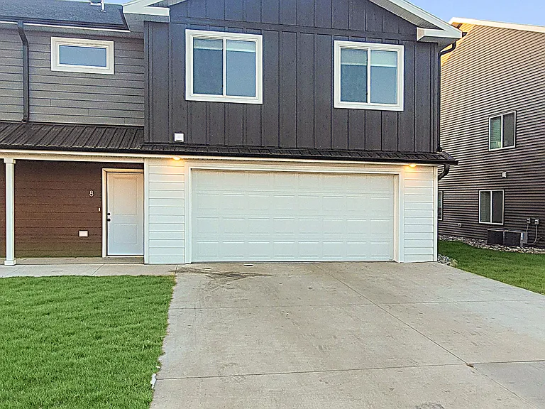 Silver Leaf Grand Forks — Photo 11