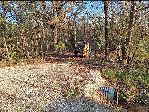 5th image of E2250 Harris Rd