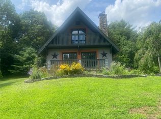 4 Center Hill Rd, Barkhamsted, CT 06063