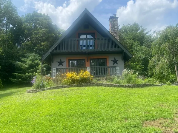 4 Center Hill Road, Barkhamsted, CT 06063