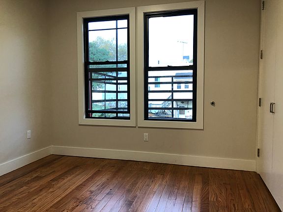 3rd image of 152 Boyd Ave #21E
