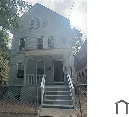 2 bed, 832 sqft, $1,800 — Photo 1