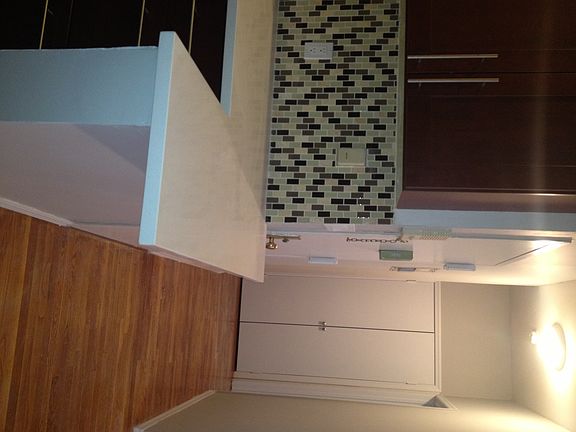 4th image of 1633 Lexington Ave APT 4