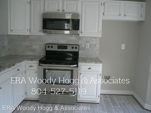 3rd image of 6132 Stronghold Dr