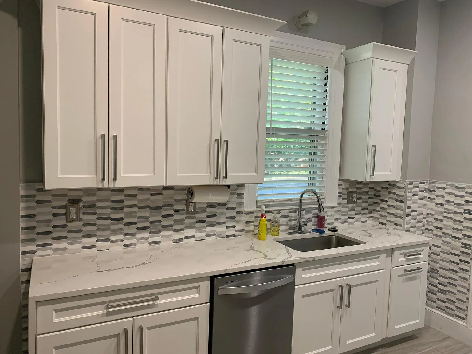 3 bed, 3000 sqft, $4,400 — Photo 3
