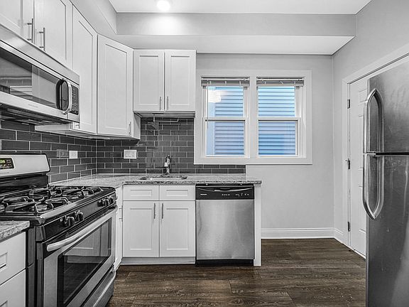4th image of 3121 N Southport Ave APT 1F