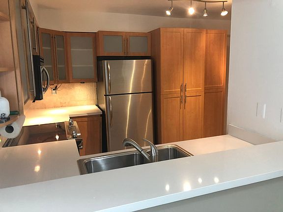 3rd image of 15555 Miami Lakeway N #N