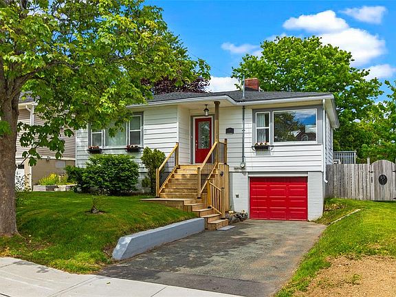 2nd image of 42 Cornwall Heights