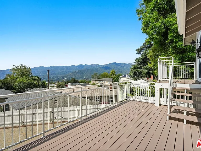 2910 Santa Carlotta St — Photo 14
