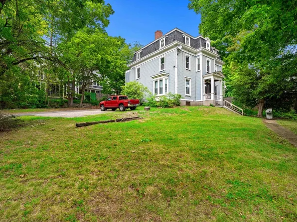 7 Maple Ave, Haverhill, MA 01830