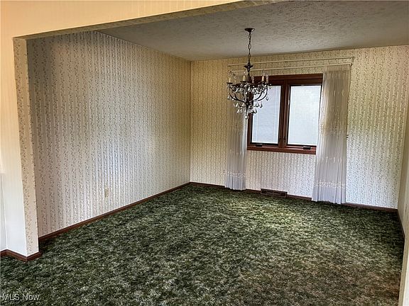 4th image of 29375 Willow Ln