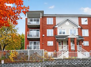 1602 Locksley Ln, Ottawa, ON K1J 1B6