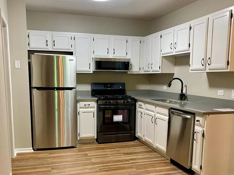 333 S Jefferson St #2E — Photo 10