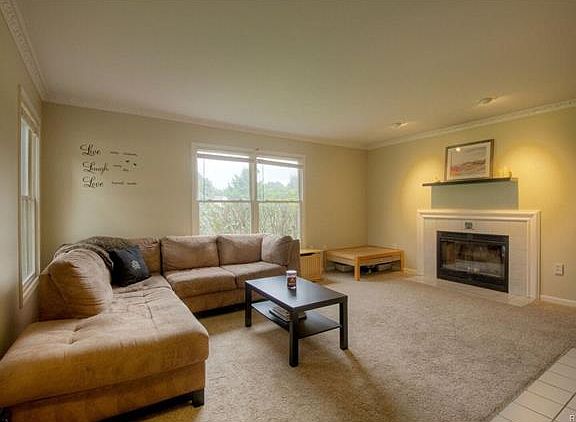 4th image of 11091 Lake Forest Dr