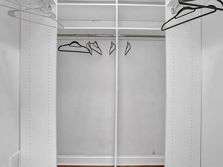 110 Stanley Oaks Pl — Photo 14