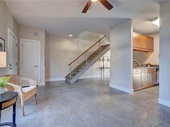2nd image of 1216 W 26th St