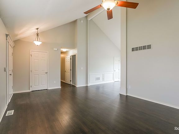 5th image of 8116 N Spruce Ave