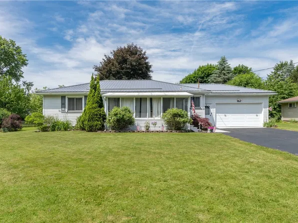 983 Wegman Rd, Rochester, NY 14624