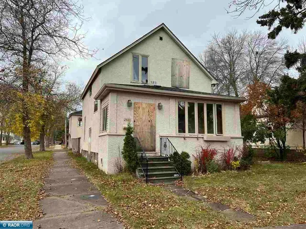 2531 4th Ave E, Hibbing, MN 55746
