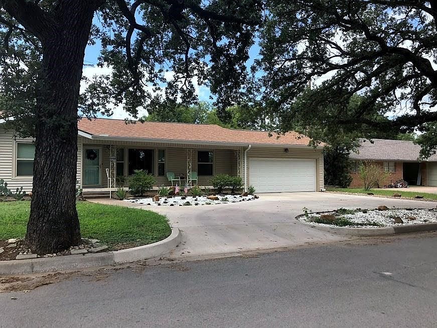 1st image of 907 NW 7th Ave