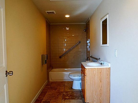 3rd image of 2119 Jensen Dr #14
