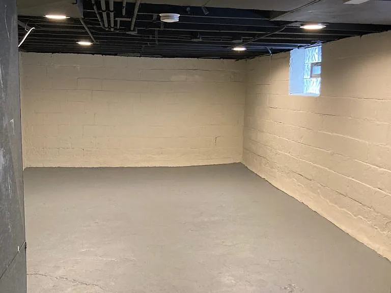 Basement (back)