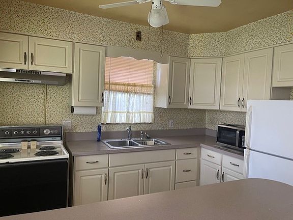 5th image of 1504 Balfour Ln