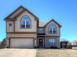 402 Lakeview Dr, Louisburg, KS 66053