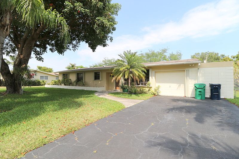 1st image of 17225 SW 85th Ave